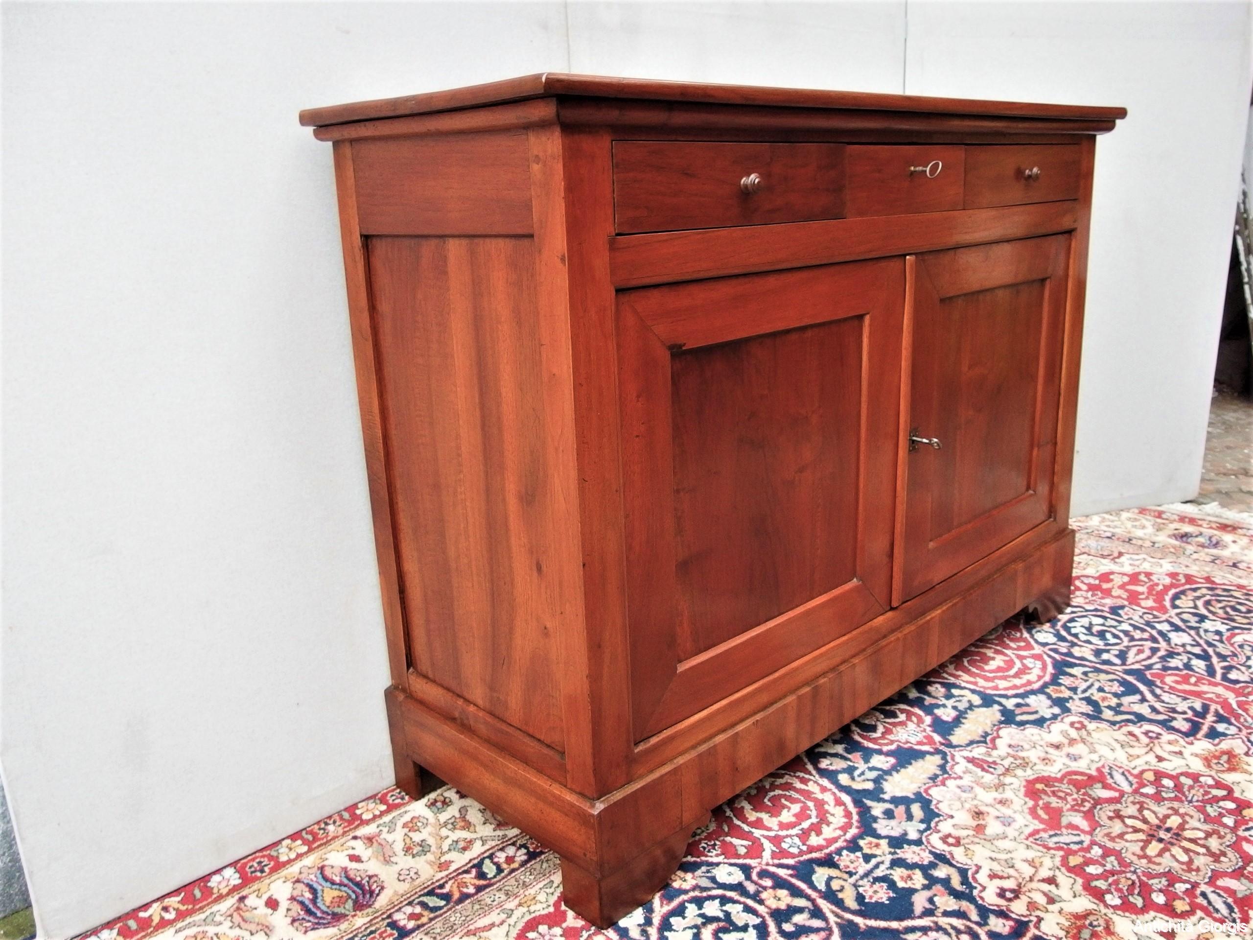 Credenza con cassetti porta pasta e sportello. Fine 800 legno di abete -  Sideboards